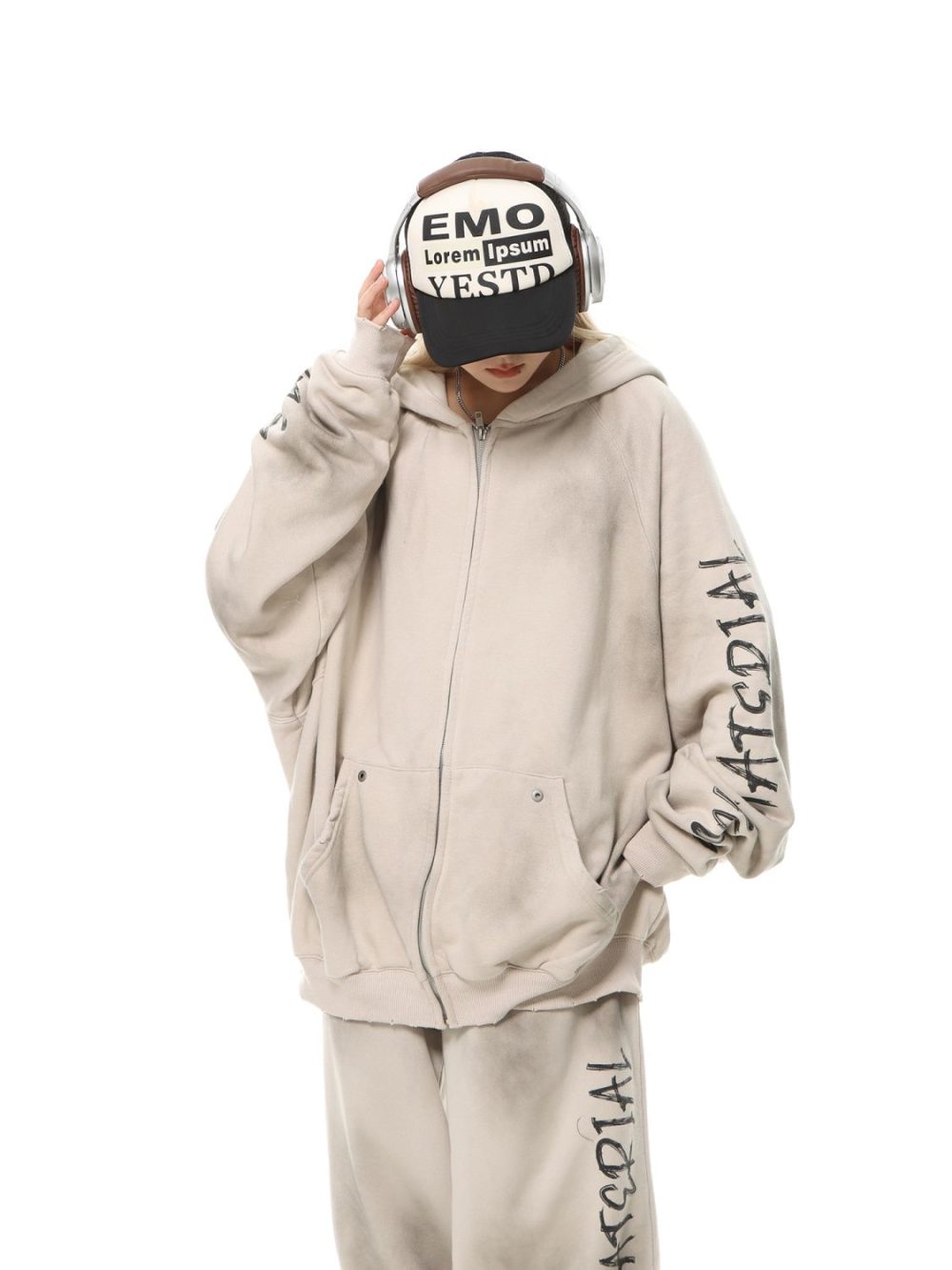 Meklis Manor Vintage distressed-style hoodie - Image 3
